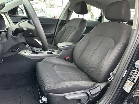 Used 2020 Kia Optima LX image 21