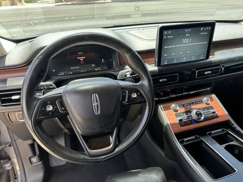 Used 2021 Lincoln Aviator Reserve w/ Equipment Group 208A RWD image 12