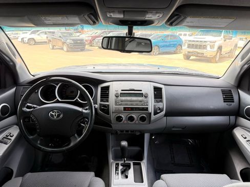 Used 2009 Toyota Tacoma 4x4 Access Cab V6 image 2