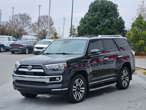 Used 2022 Toyota 4Runner Limited image 3