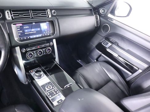 Used 2017 Land Rover Range Rover HSE AWD/4WD image 28