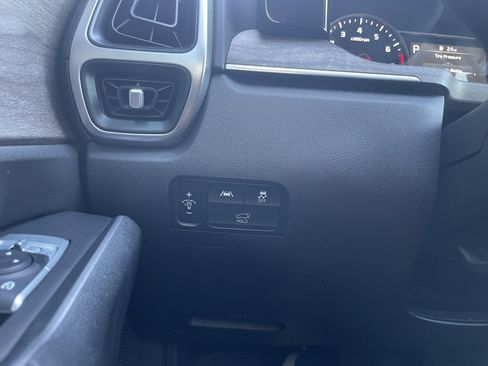 Used 2021 Kia Sorento EX image 36