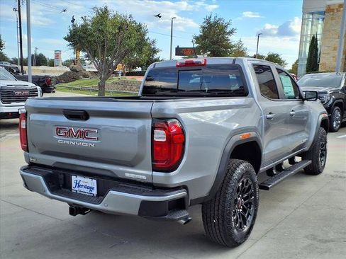 New 2026 GMC Canyon Elevation w/ Convenience Package image 3