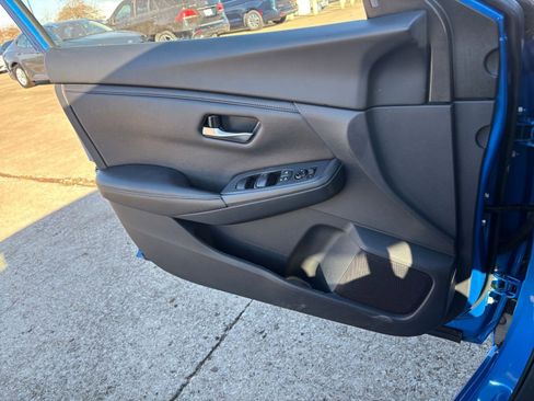 Used 2025 Nissan Sentra SV image 20