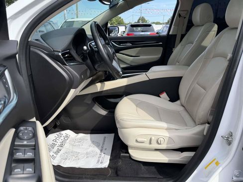 Used 2023 Buick Enclave Essence w/ Experience Buick Package AWD/4WD image 8
