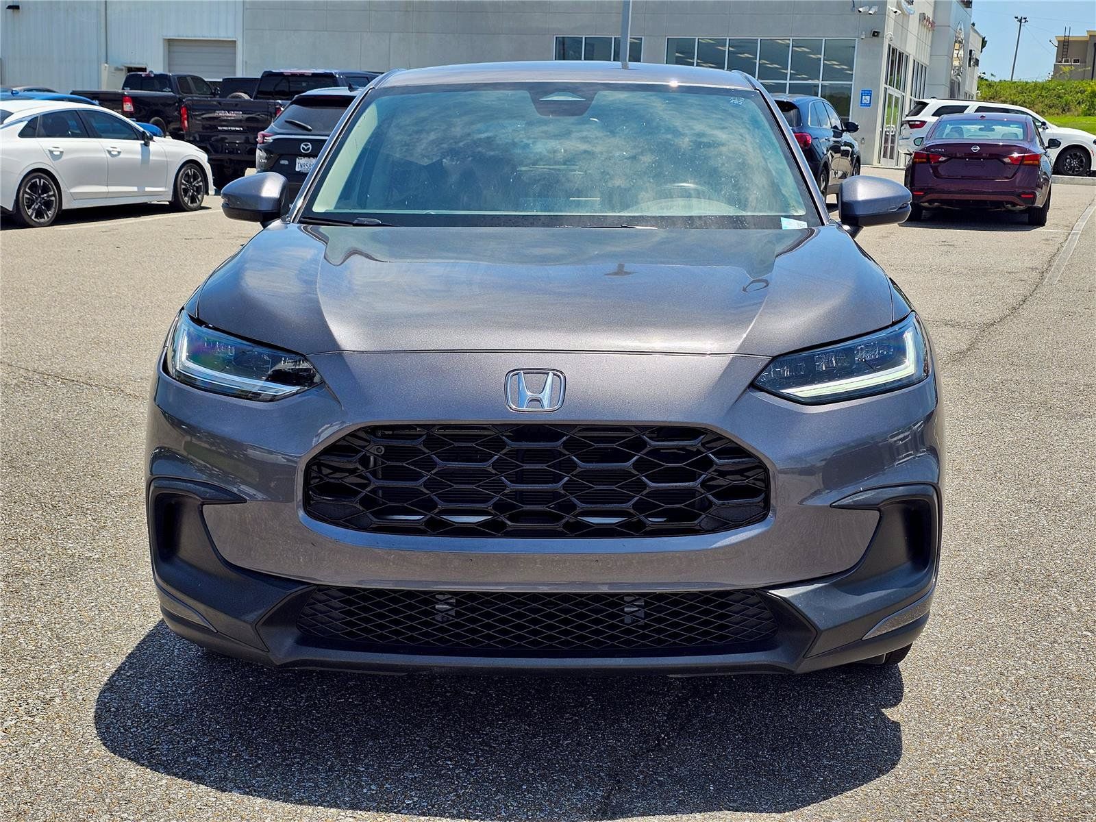 Used 2025 Honda HR-V LX image 2