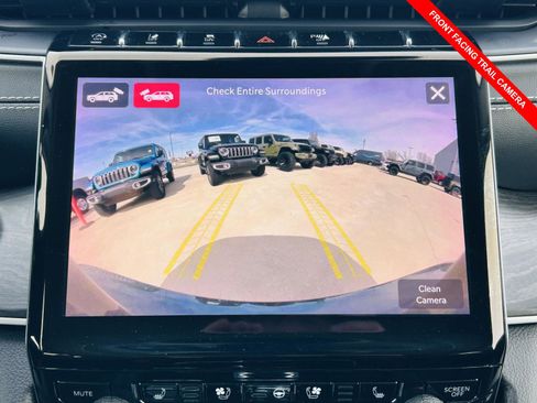 Used 2023 Jeep Grand Cherokee L Limited w/ Luxury Tech Group II image 12