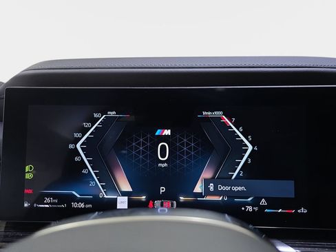 Certified 2025 BMW 740i w/ Premium Package RWD image 19