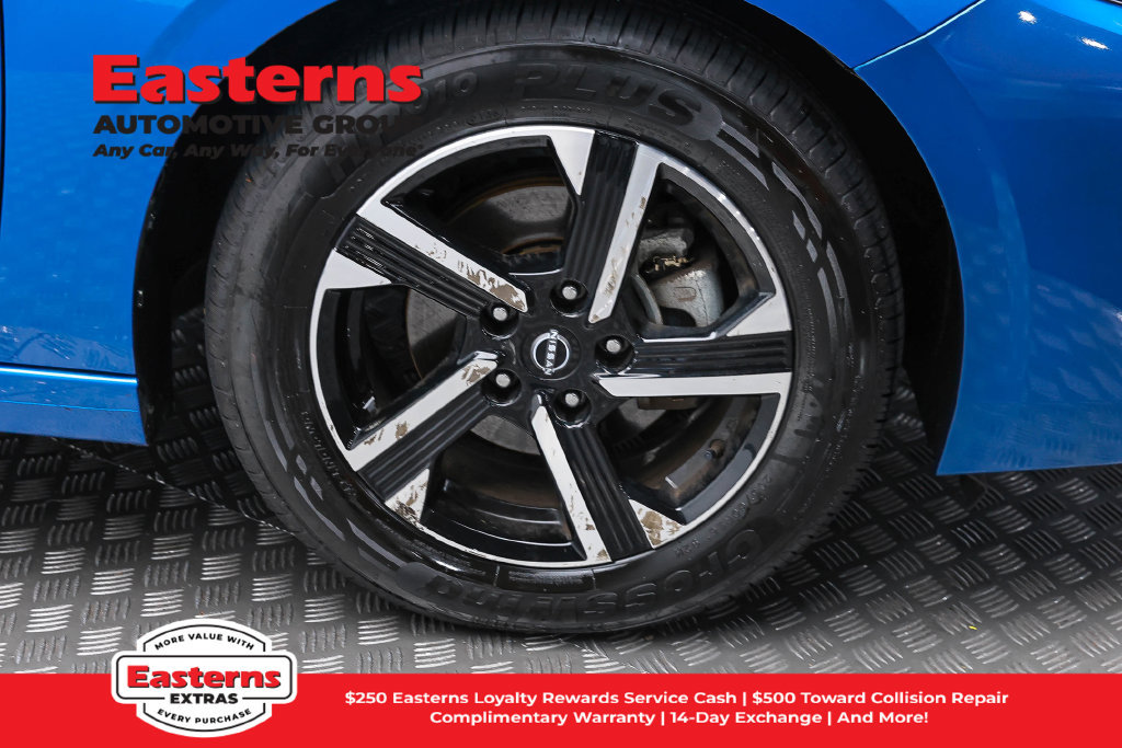 Used 2024 Nissan Sentra SV FWD image 32
