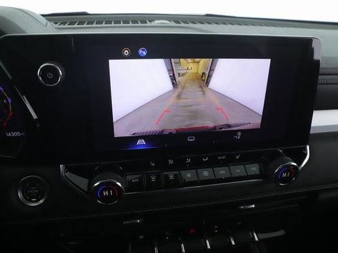 Used 2024 Chevrolet Colorado LT w/ LT Convenience Package II image 23