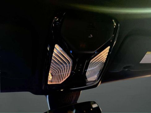 Used 2022 BMW X5 xDrive45e w/ Climate Comfort Package image 32