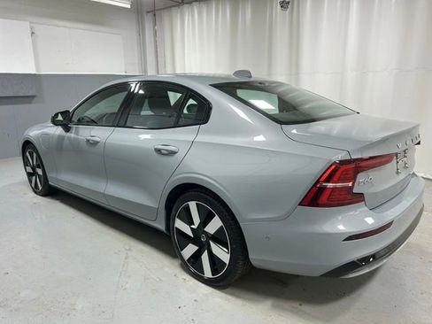 Used 2025 Volvo S60 T8 Ultra image 2