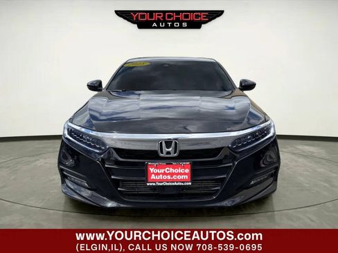 Used 2018 Honda Accord Touring image 9