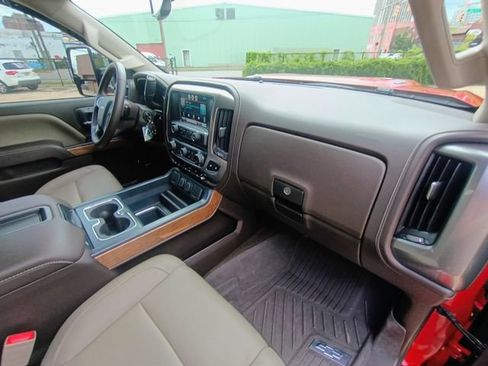 Used 2015 Chevrolet Silverado 2500 LTZ w/ LTZ Plus Package AWD/4WD image 59