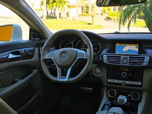 Used 2012 Mercedes-Benz CLS 63 AMG image 55