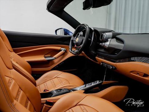 Used 2022 Ferrari F8 Tributo RWD image 45