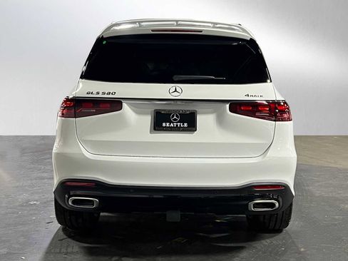 New 2026 Mercedes-Benz GLS 580 4MATIC image 4