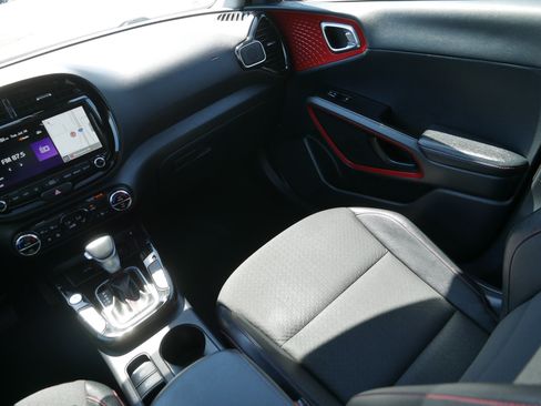 Certified 2023 Kia Soul GT-Line w/ GT-Line Technology Package FWD image 11