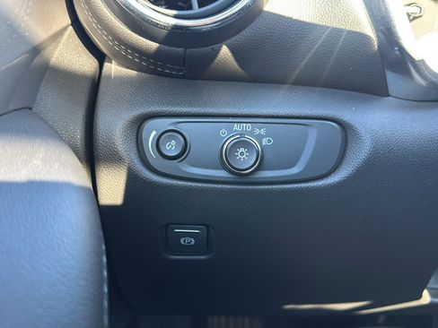 Used 2022 Chevrolet Blazer LT w/ Redline Edition image 28