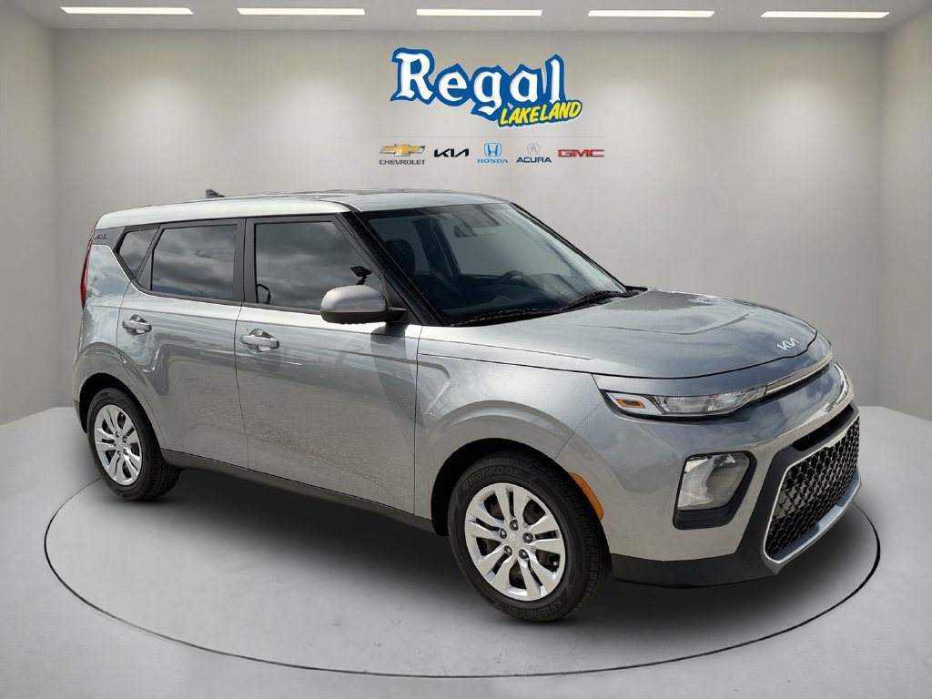 Certified 2022 Kia Soul LX FWD image 1