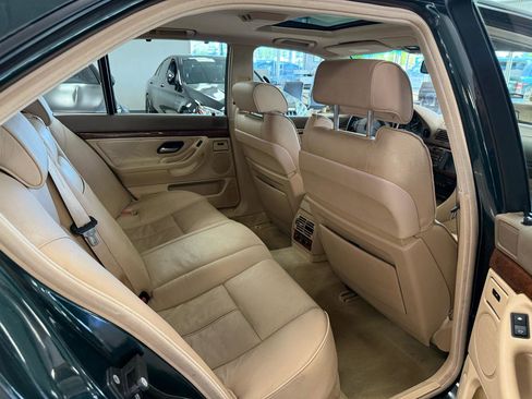 Used 2001 BMW 740i image 2