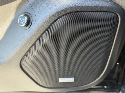 Used 2020 GMC Acadia Denali w/ Technology Package image 19