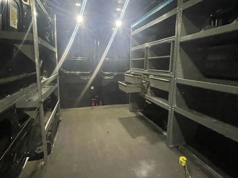 Used 2015 Ford Transit 250 Medium Roof image 7