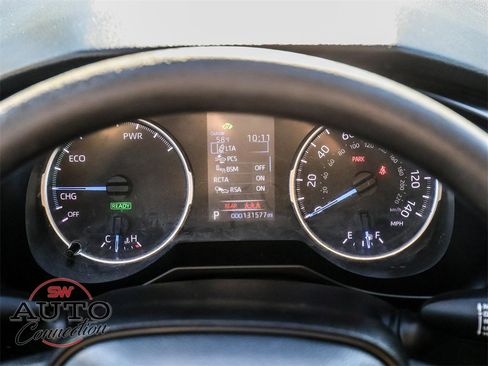 Used 2022 Toyota RAV4 LE image 31