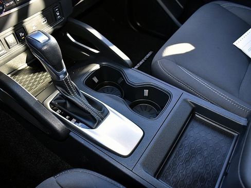 Used 2023 Nissan Frontier SV w/ Technology Package image 30