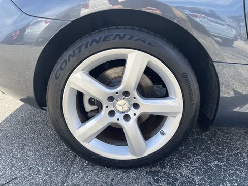 Used 2015 Mercedes-Benz SLK 250 image 9