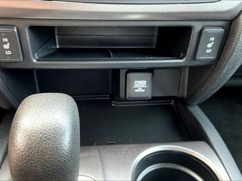 Used 2017 Honda Ridgeline RTL image 17