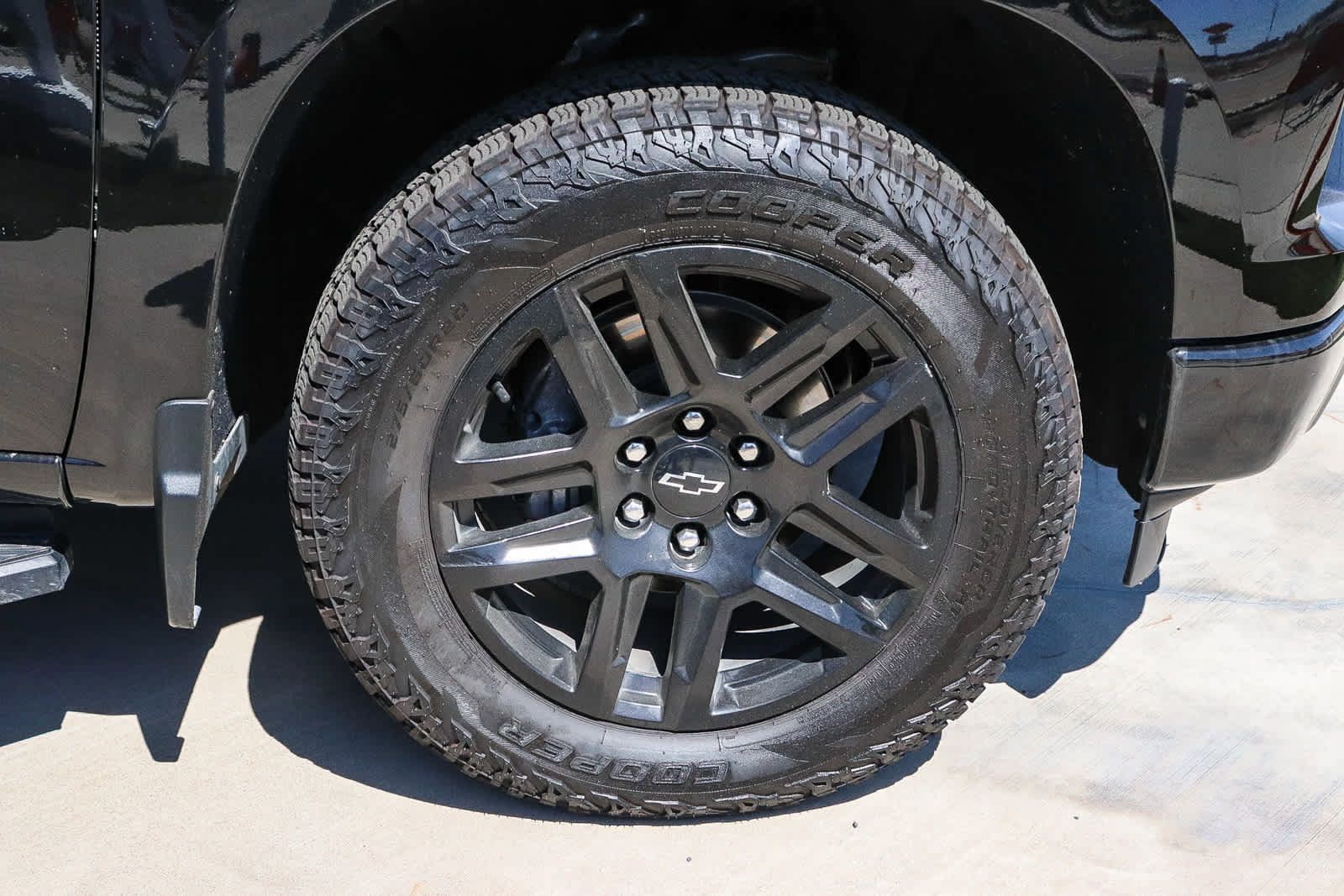 Used 2022 Chevrolet Silverado 1500 RST w/ LPO, Dark Essentials Package RWD image 19