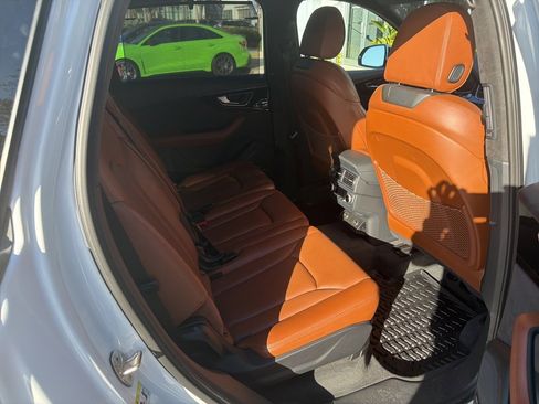 Used 2017 Audi Q7 3.0T Prestige image 6