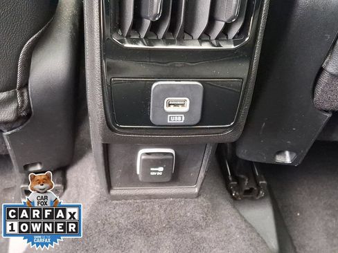 Used 2023 Jeep Compass Limited w/ Sun and Sound Group AWD/4WD image 10
