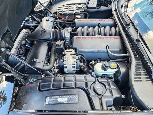 Used 2003 Chevrolet Corvette Convertible w/ Preferred Equipment Group1 RWD image 28