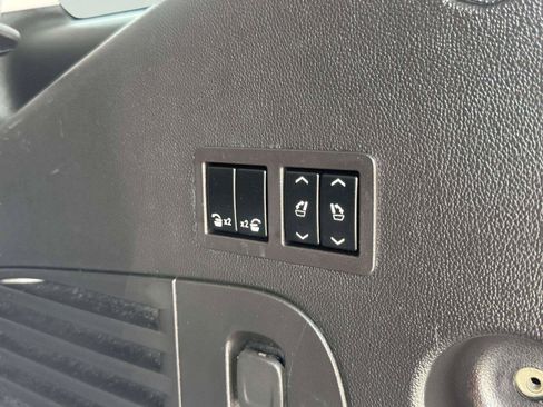 Used 2019 GMC Yukon Denali w/ Denali Ultimate Package AWD/4WD image 77