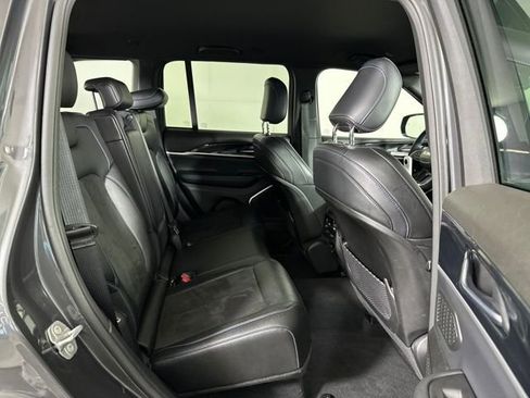 Used 2022 Jeep Grand Cherokee Trailhawk AWD/4WD image 27