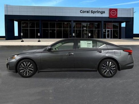 New 2026 Nissan Altima 2.5 SV w/ SV Premium Package FWD image 2