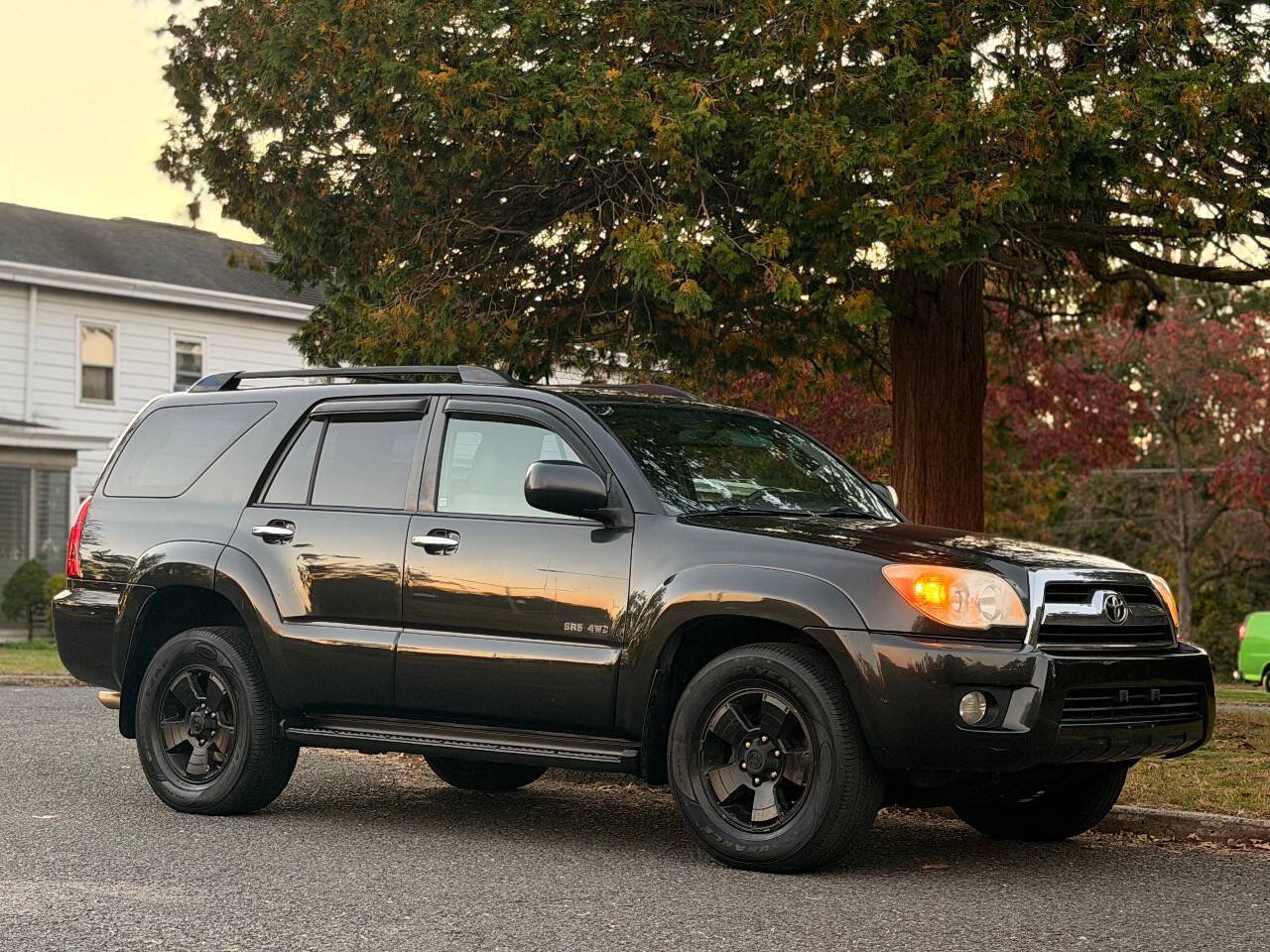 Used 2007 Toyota 4Runner SR5 AWD/4WD image 6