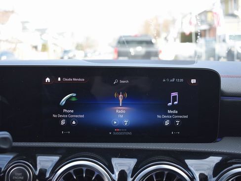 Used 2022 Mercedes-Benz CLA 250 image 18