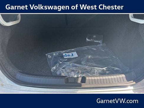 New 2026 Volkswagen Jetta GLI Autobahn FWD image 10