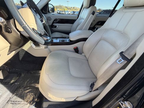 Used 2020 Land Rover Range Rover HSE image 19