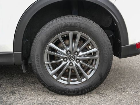 Used 2019 MAZDA CX-5 Touring FWD image 10