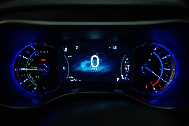 Used 2024 Chrysler Pacifica Limited FWD image 17
