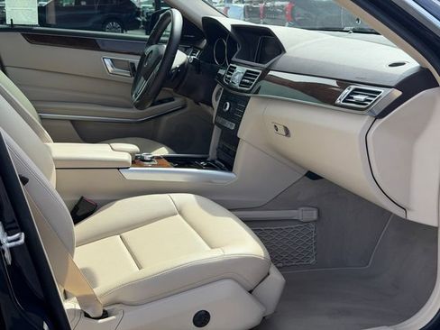 Used 2016 Mercedes-Benz E 350 4MATIC Sedan image 21