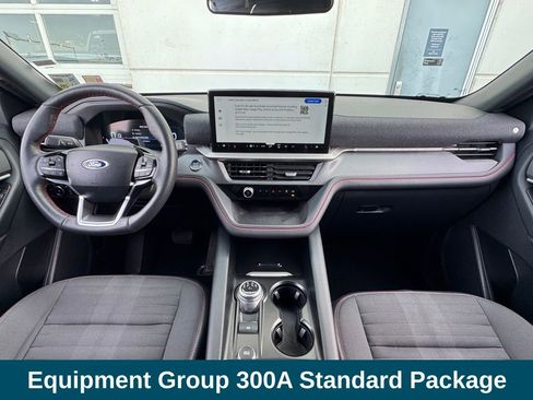 Used 2025 Ford Explorer ST-Line image 5
