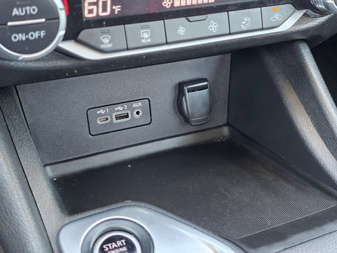 Used 2020 Nissan Sentra SV FWD image 52