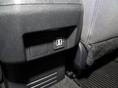 Certified 2024 Toyota Tacoma SR5 image 7