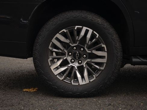 New 2026 Chevrolet Tahoe Z71 w/ Z71 Off-Road Package image 10