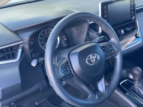 Used 2020 Toyota Corolla LE FWD image 21